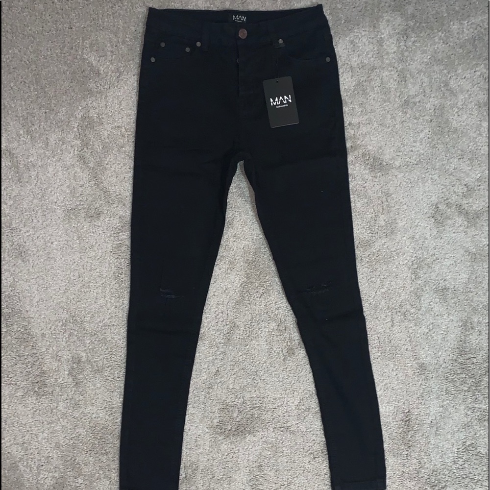 Spray On Skinny Jeans With Knee Rip Wash